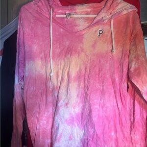 VS PINK TYE DYE SHIRT WITH HOOD!!
